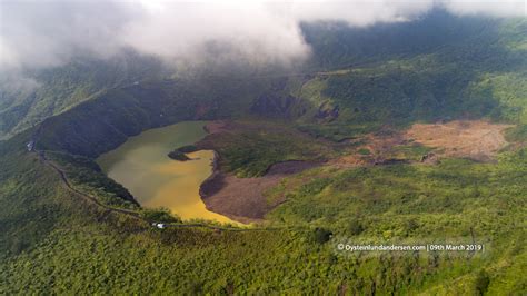  I La Galunggung – A Volcano's Fury, Love Lost, and a Legend Reborn!