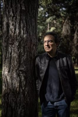  The Three Sisters Who Married a Tree: Gizemli Bir Kolombiya Masalının Peşinde!